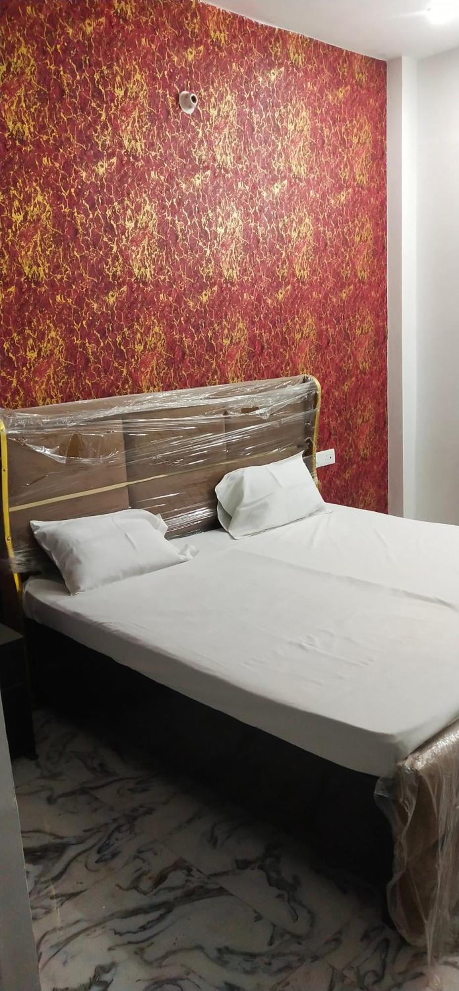 Gayatri Grand Paying Guest house *